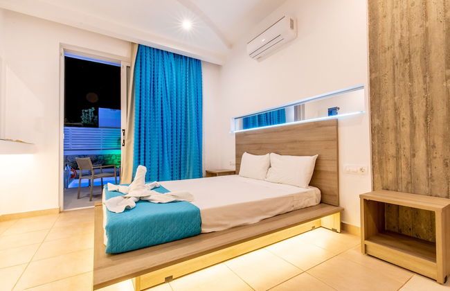 Stay Helios - Aparts & Pool Suites - Photo 8