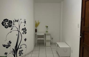 Apês Completos na Litorânea l Cozinha e Conforto l Ferreira Hospedagens - Foto 2