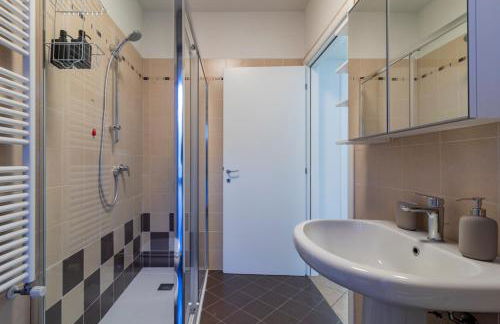 Parkview House - Carozzi Apartments - Photo 5