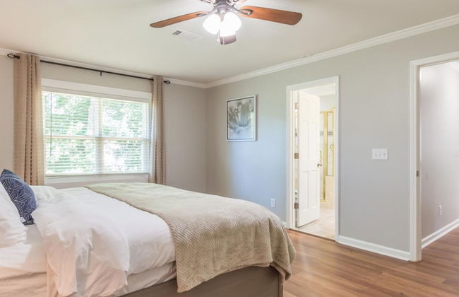 Beautiful Large Newly Renovated 5 Bedroom House - Foto 16