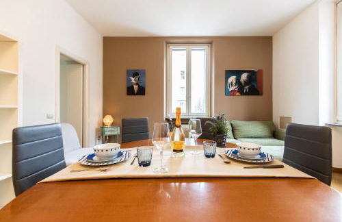 ArtStay - Exclusive Apt, Free Parking, Metro, Tram - Foto 39