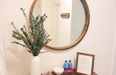 Crescent Gardens-3 Miles from UA - Foto 24