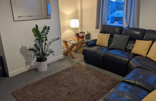 Charming 3-Bed House in Whitwell village - Photo 15