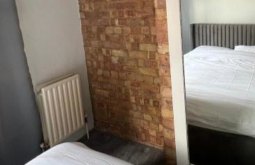 The Dunkirk Avenue Nest - Photo 4