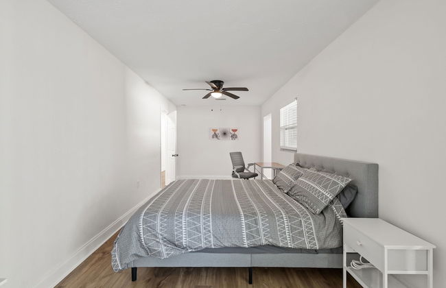 Sunny Palmetto Oasis: 4br Home With Private Pool 4 Bedroom Home by RedAwning - Foto 5