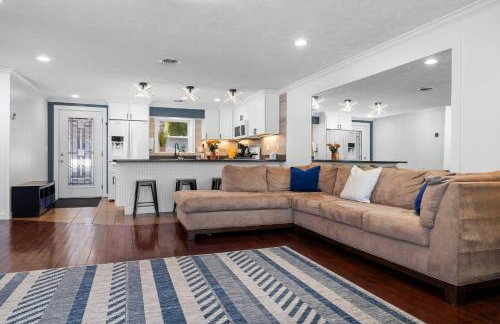 Stunning Newly Renovated Modern Beach House - 7633 - Foto 82