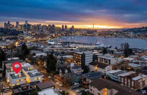 Lux Townhome With Parking and Rooftop Putting Green - Foto 26