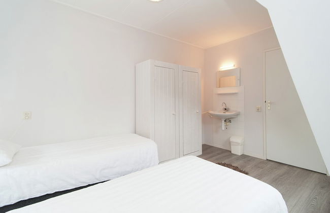 Dune Top Family Retreat - Photo 3