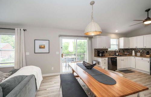 Poolside Paradise Near the Ark - Foto 34