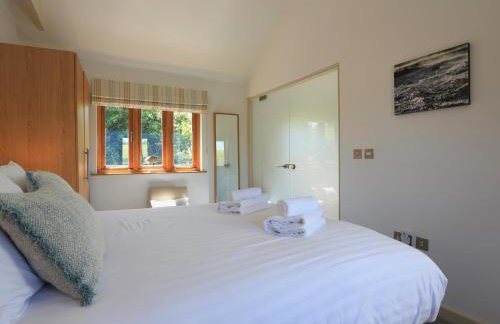 Courtyard Cottage - Photo 25