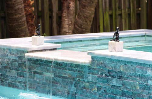 Friendly Fox Luxury Pool & Spa House Near Downtown & Beach - Foto 46