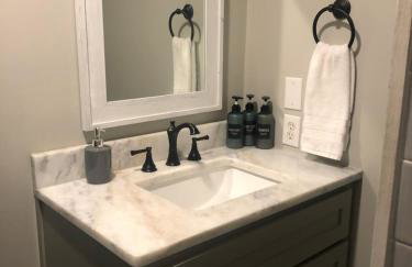 Gathering Place Big, with Dock, Fiber, and Tankless WH - Foto 29