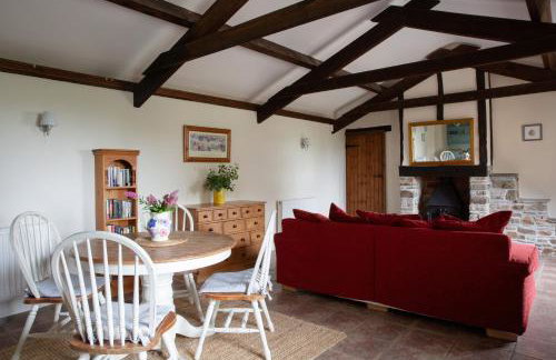 Honeysuckle - Photo 5