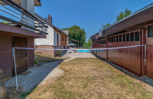 4 Bedroom Stunning Home In Plaski - Foto 23