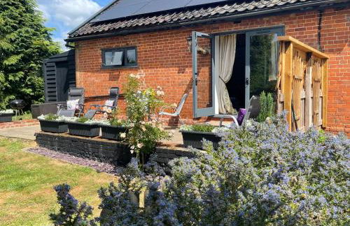 The Tack Room Cottage - Sleeps 4, Garden & Parking - Foto 1