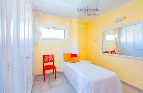 House of the Horizon Playa Las Cucharas VV penthouse with sea & pool view AIRCON - Foto 17