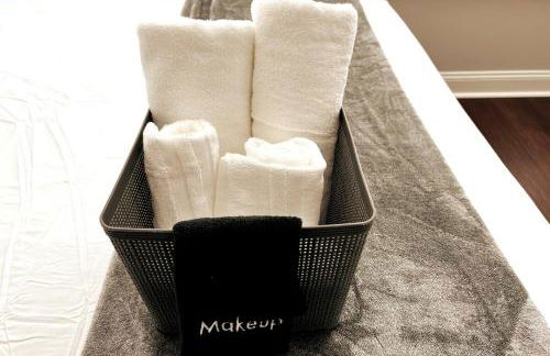 25 - Luxury 3 BR 1 and half Baths, Lower Level Unit, and Nonsmoking - Foto 15