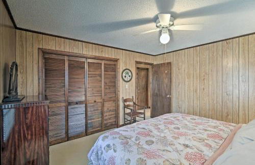 Pet-Friendly Second Row House Steps to Beach! - Foto 13