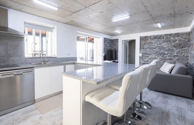 Stay in our Cozy and Wonderful Casa da Rosinha - Photo 36