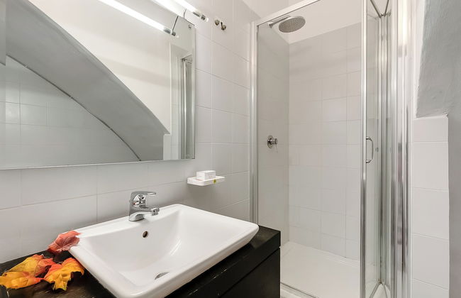 Garden Home - Photo 11