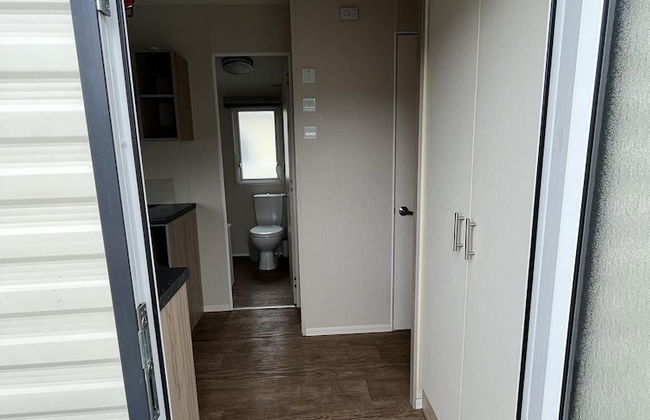 Premium Location - Sleeps 6 - Caravan on The Lakes - Foto 23