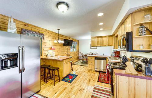 Deck and Mtn Views Log Cabin By Snowshoe Mountain! - Foto 6