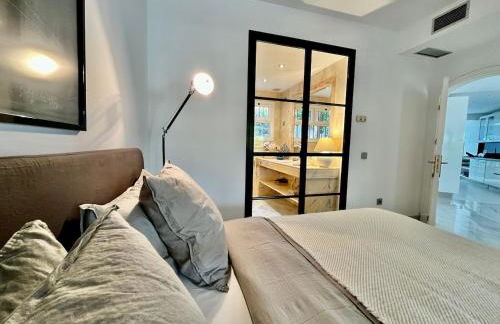 Cozy Townhouse with Sea View - Photo 16