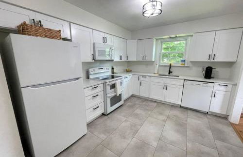 2023 Remodeled 4bed/2bath Home! - Foto 23