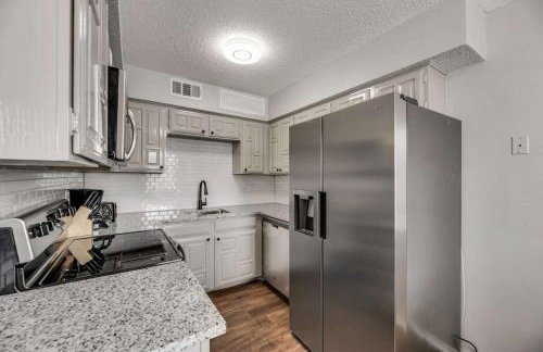 New Upgraded 1Bd Apt Pool Dfw Irving - I47 - Foto 3