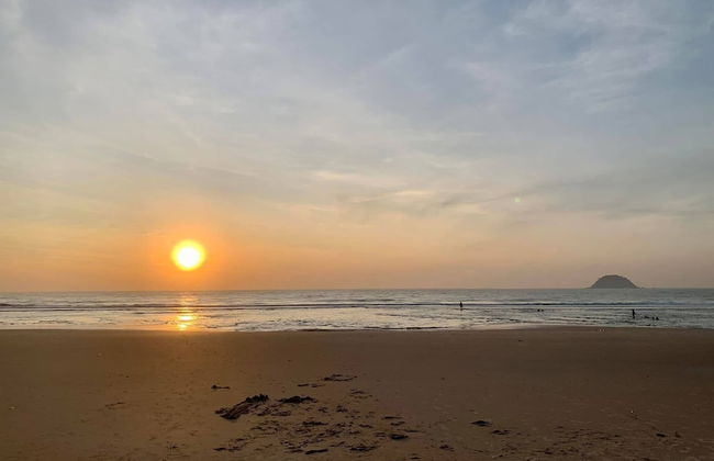 Ruby House, 3 Bedroom Apartment, Beachside - Photo 23