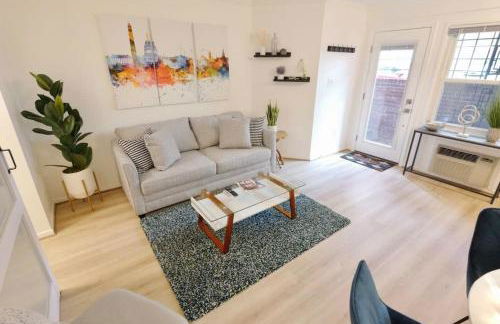 Four Reasons- Location Food Night Life Comfort - Foto 9