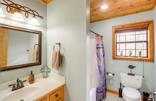 Lakefront Arkansas Home with Deck, Grill and Cornhole! - Photo 13