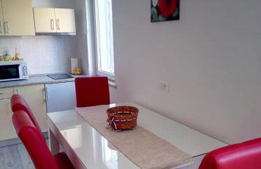 Apartment Luka - Photo 6