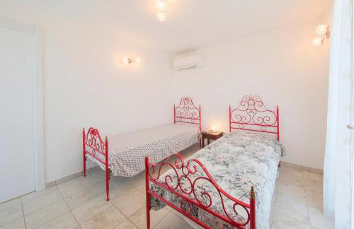 Villa Belvedere Nisporto - Photo 10