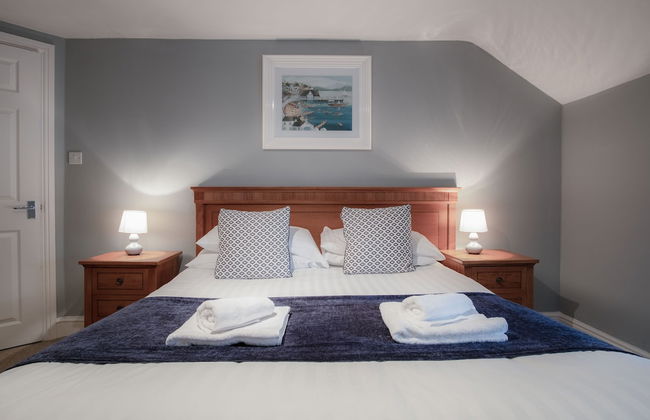 Fletcher Coach House - 3 Bedroom Cottage - Pendine - Photo 9