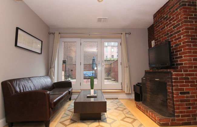 Maverick Suites at 402 Columbus Ave - Foto 45