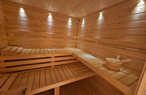 The Hayloft at Cwmffrwd Farm - Photo 30