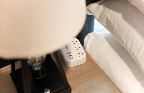 HostWise Stays - The Carnegie - Sauna, 1 Block from Butler St, Family Friendly - Foto 22