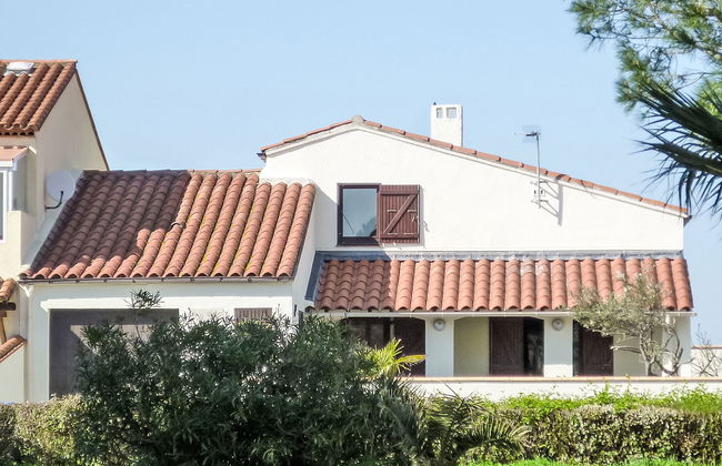 3 bedroom House in Saint-Cyprien with garden and terrace - Photo 1