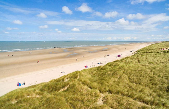 Modern Holiday Home, Near the Sea - Photo 13