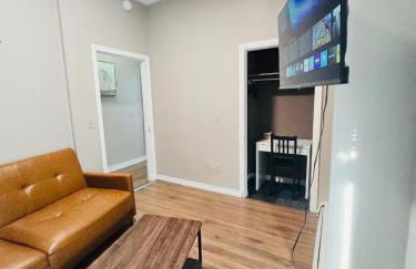 Suites on East Side near Whole Foods, Brown University, Miriam Hospital, MBTA, Downtown, - Foto 15