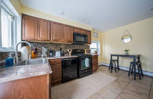 2Units 4BR 3BA Cape Cod Designer House - Foto 8