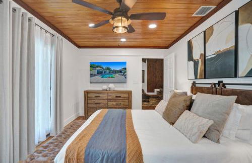 8BR Gem With Pool, Lake View & Tons of Amenities! - Foto 82