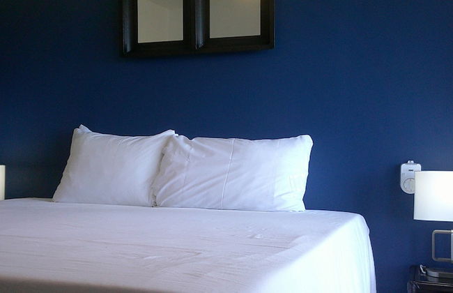 E&J Boutique Residences - Photo 26