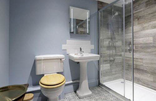 Longborough House - Photo 21