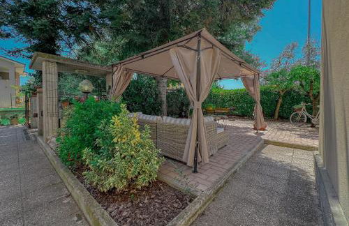 Ampia Casa con Giardino by Host Hero - Photo 40