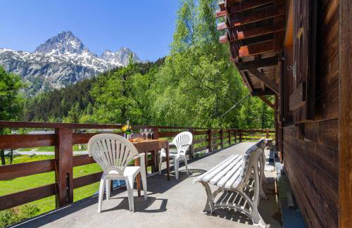 MontBlanc Alpine Ski & Sauna Retreat - Happy Rentals - Foto 13