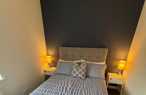 2 Bed Apartment Sleeps 4 -Near Airport -WiFi & Tv - Foto 19
