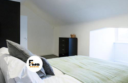 Large 6 Bed House, Long Term Stay Savings, Contractors, Professionals, Big Groups, Free Parking! - Foto 4