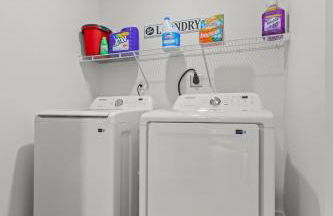 Edgewood - Work Friendly & Near Downtown - Foto 23